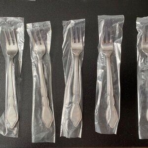 Lot of 6 COCKTAIL/SEAFOOD Vintage International Stainless Forks Korea New!